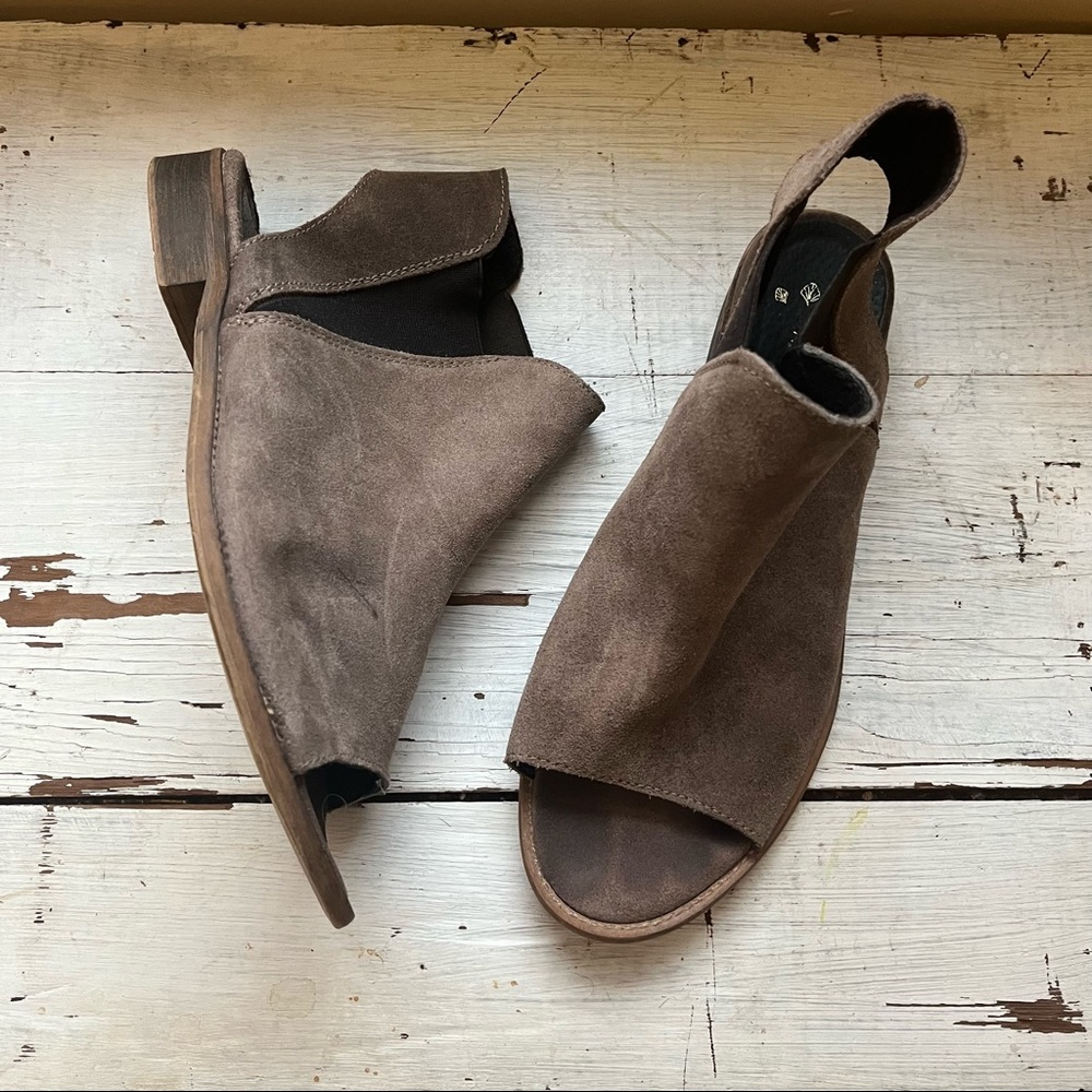 Musse & Cloud Ciara Boho Suede Leather Open Toe & Heel Ankle Bootie Sandal - Picture 13 of 13